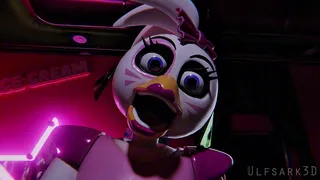 Chica Backstage Exclusive Performance