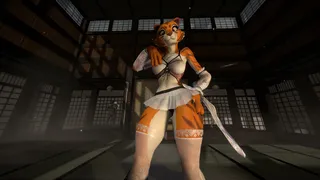 Sexy Tigress che scuote il sedere tra i fiori di ciliegio